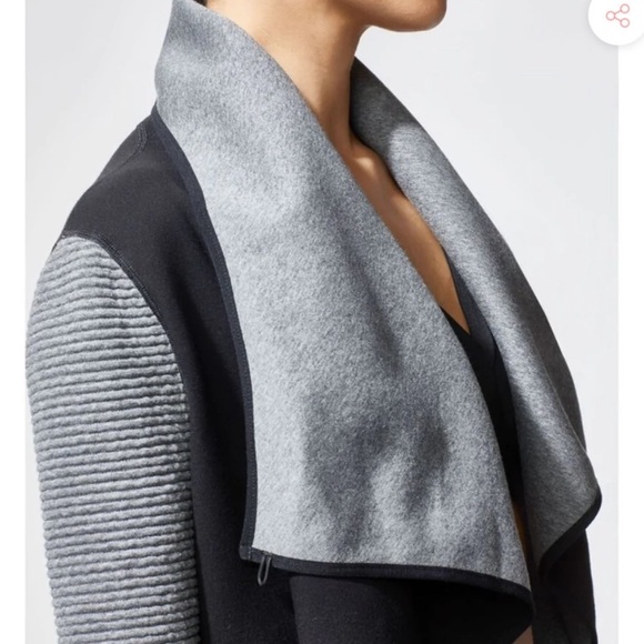 Michi Jacket - Picture 2 of 4